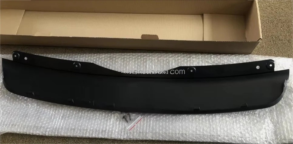 For DISCOVERY 2021 Rear Bumper Skid Plate LR142617 Tow Eye Cover